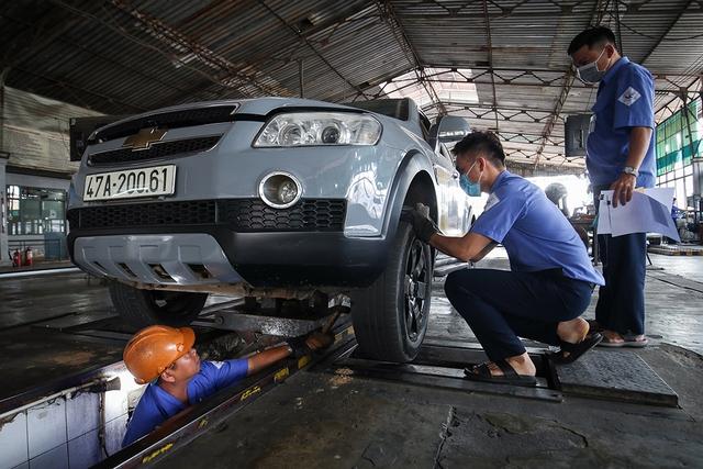 Garage Saturday: 10 Warning Signs Your Car Is Begging for Service image