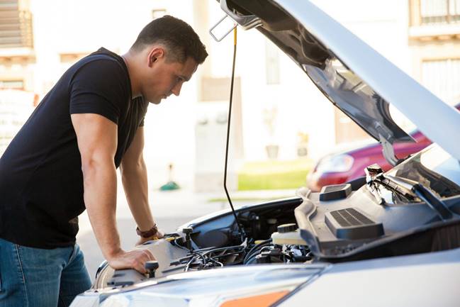 Garage Saturday: 10 Warning Signs Your Car Is Begging for Service image